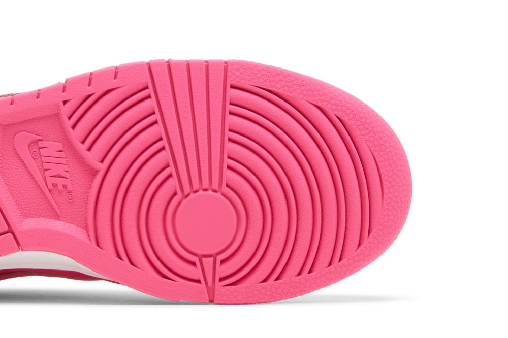 Wmns Dunk Low 'Hyper Pink'
