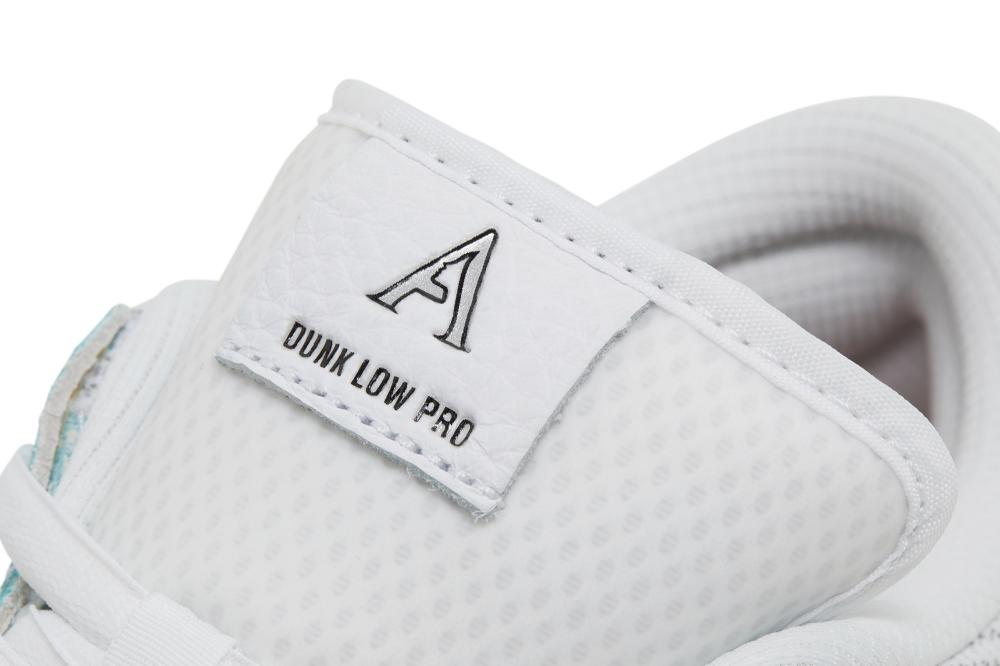April Skateboards x Dunk Low SB 'Turbo Green'