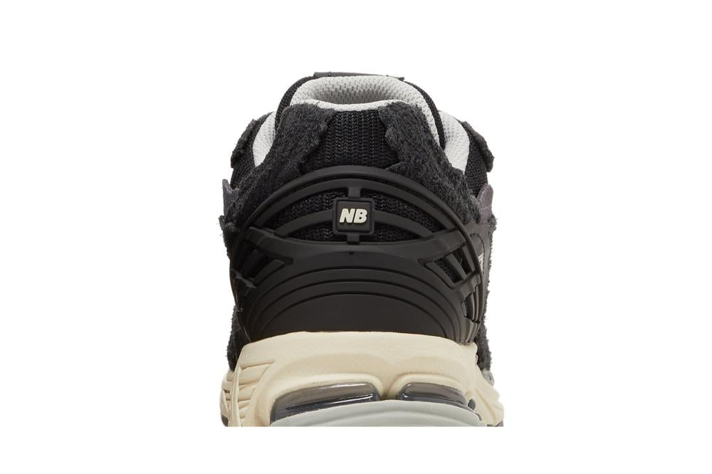 1906D 'Protection Pack - Black'