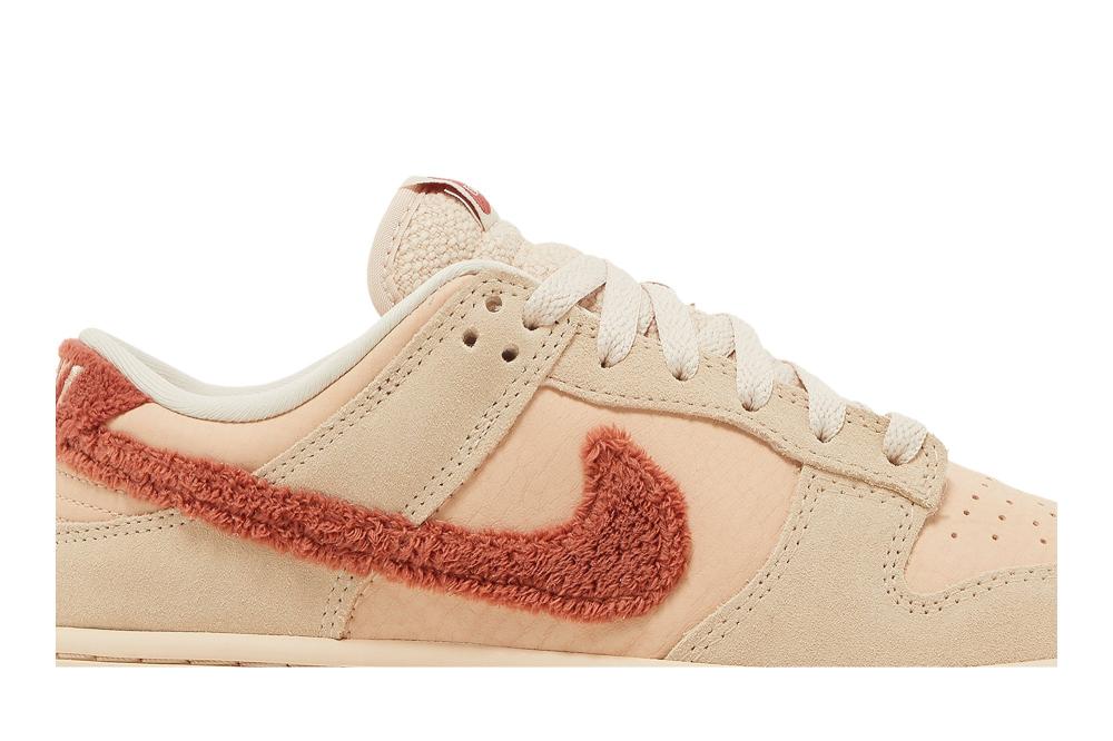 Wmns Dunk Low 'Terry Swoosh'