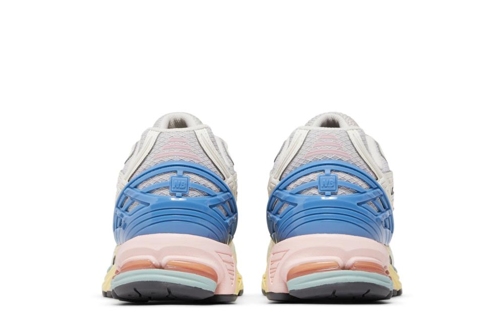 1906U 'Angora Blue Pink'