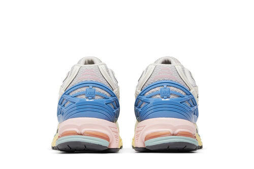 1906U 'Angora Blue Pink'