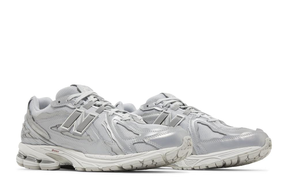 1906D 'Protection Pack - Silver Metallic'