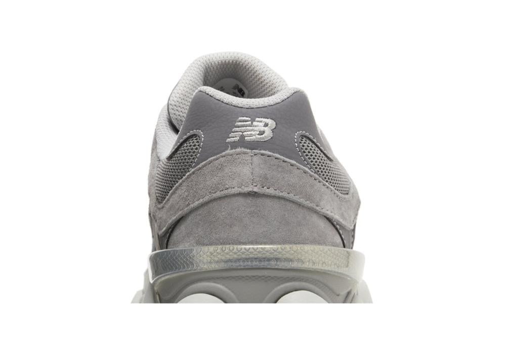 9060 'Shadow Grey'