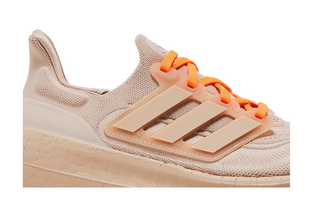 UltraBoost Light 'Wonder Taupe'