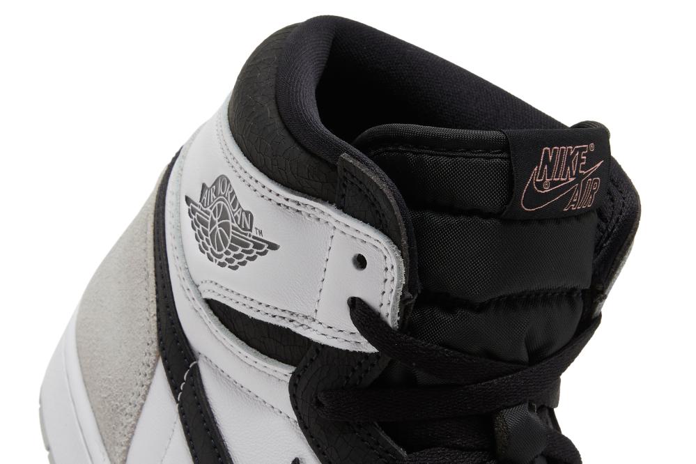 Air Jordan 1 Retro High OG 'Stage Haze'