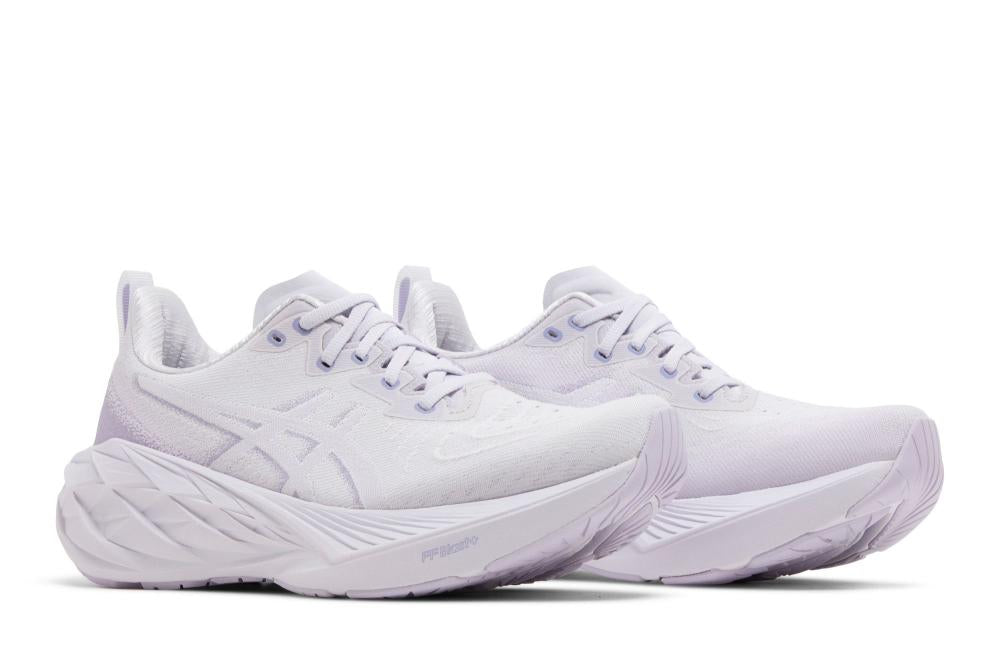 Wmns Novablast 4 'Lilac Hint'