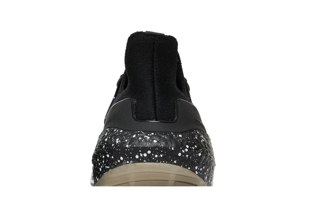 UltraBoost 22 'Black White Speckled'