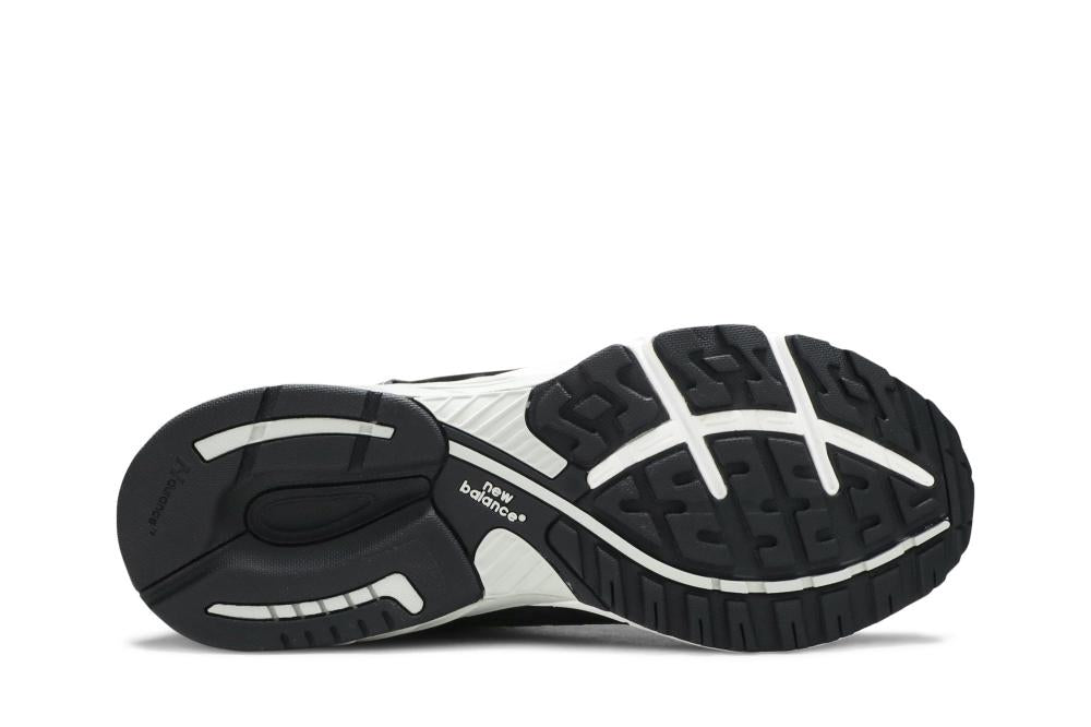 993 Made In USA 'Black White'
