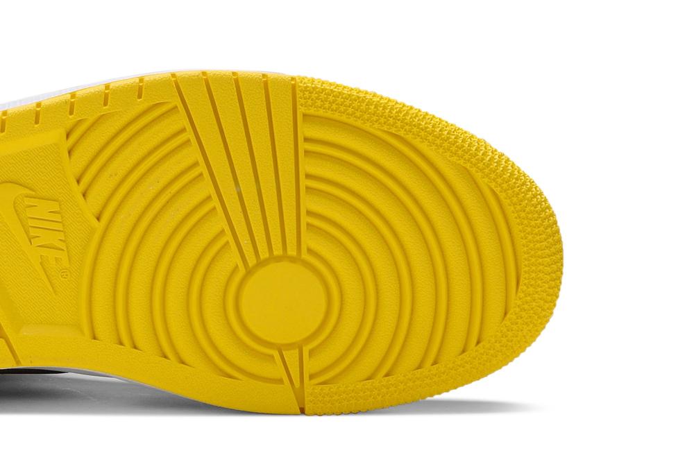 Air Jordan 1 Mid SE 'Yellow Toe'
