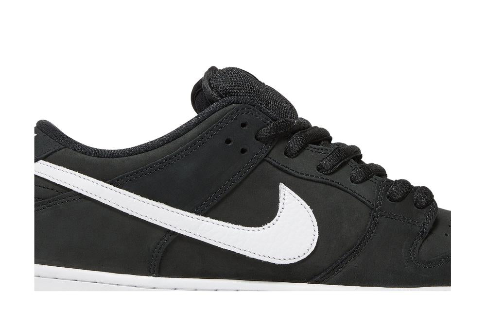 Dunk Low SB 'Black Gum'