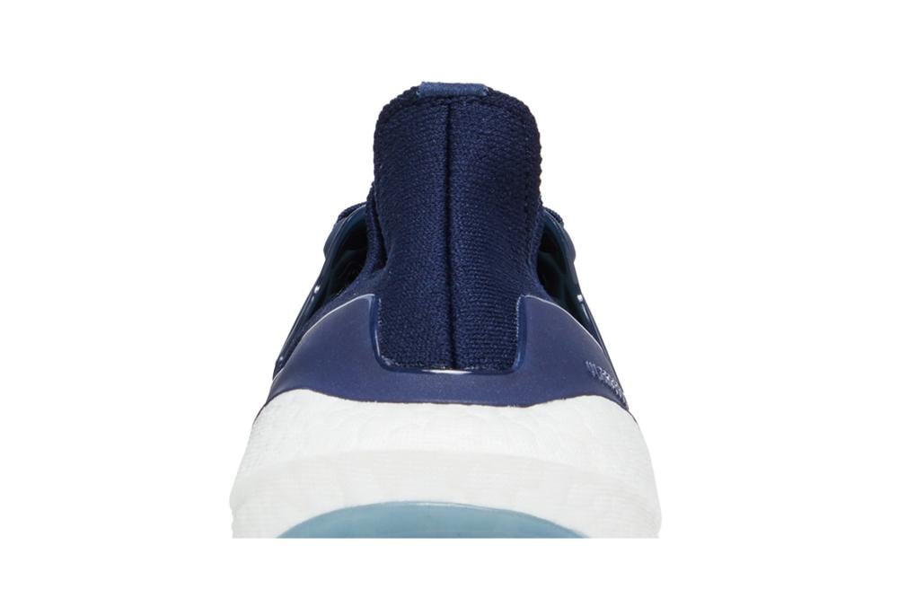 Wmns UltraBoost 22 'Collegiate Navy'