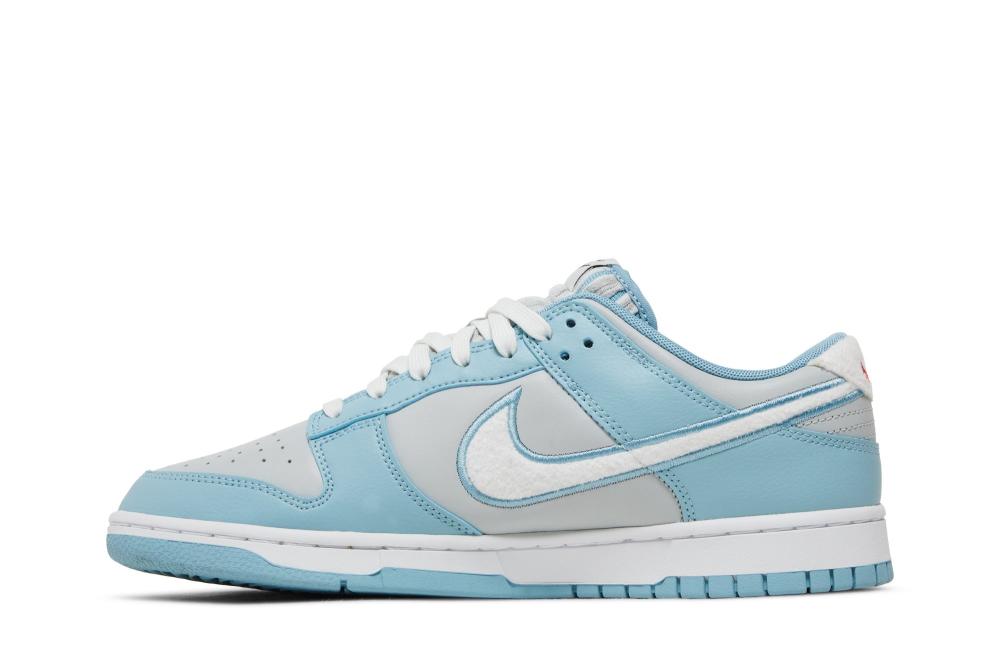 Dunk Low 'Fleece Swoosh - Light Blue'
