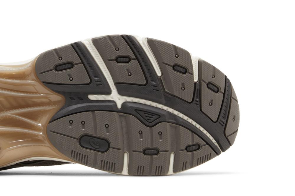 GT 2160 'Dark Taupe Purple'