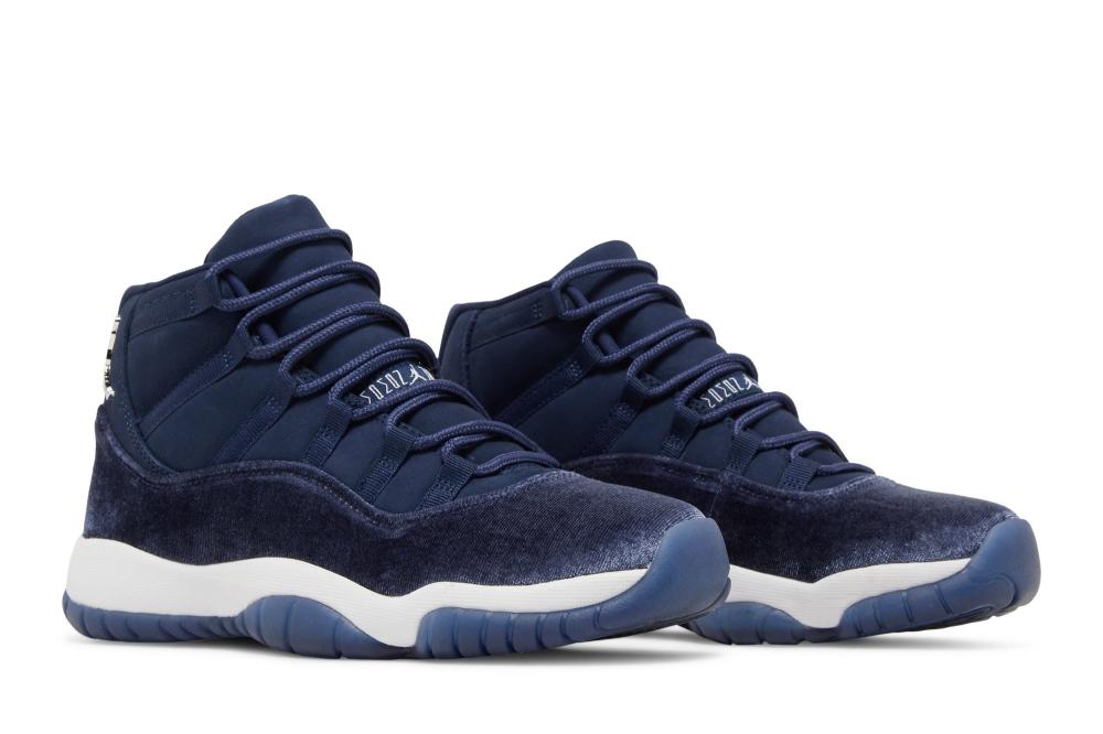 Wmns Air Jordan 11 Retro 'Midnight Navy Velvet'