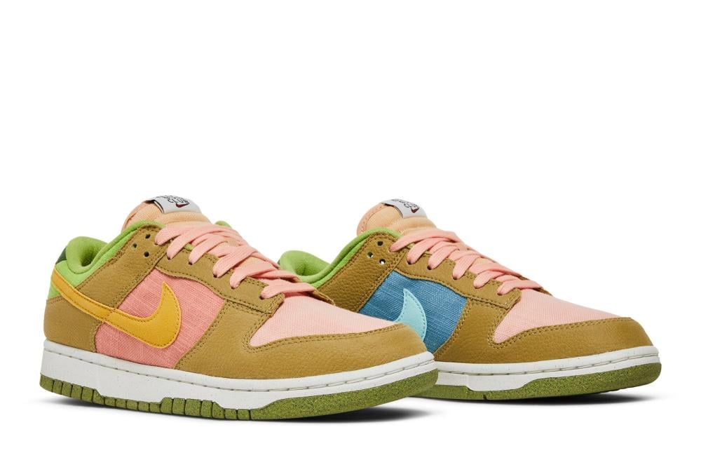 Dunk Low 'Sun Club - Arctic Orange Sanded Gold'