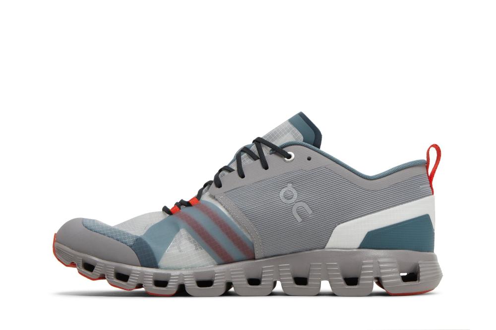 Cloud X Shift 'Alloy Red'