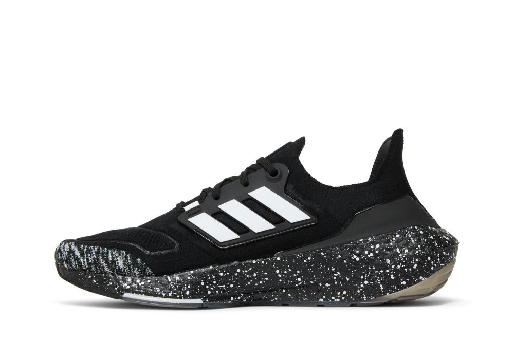 UltraBoost 22 'Black White Speckled'
