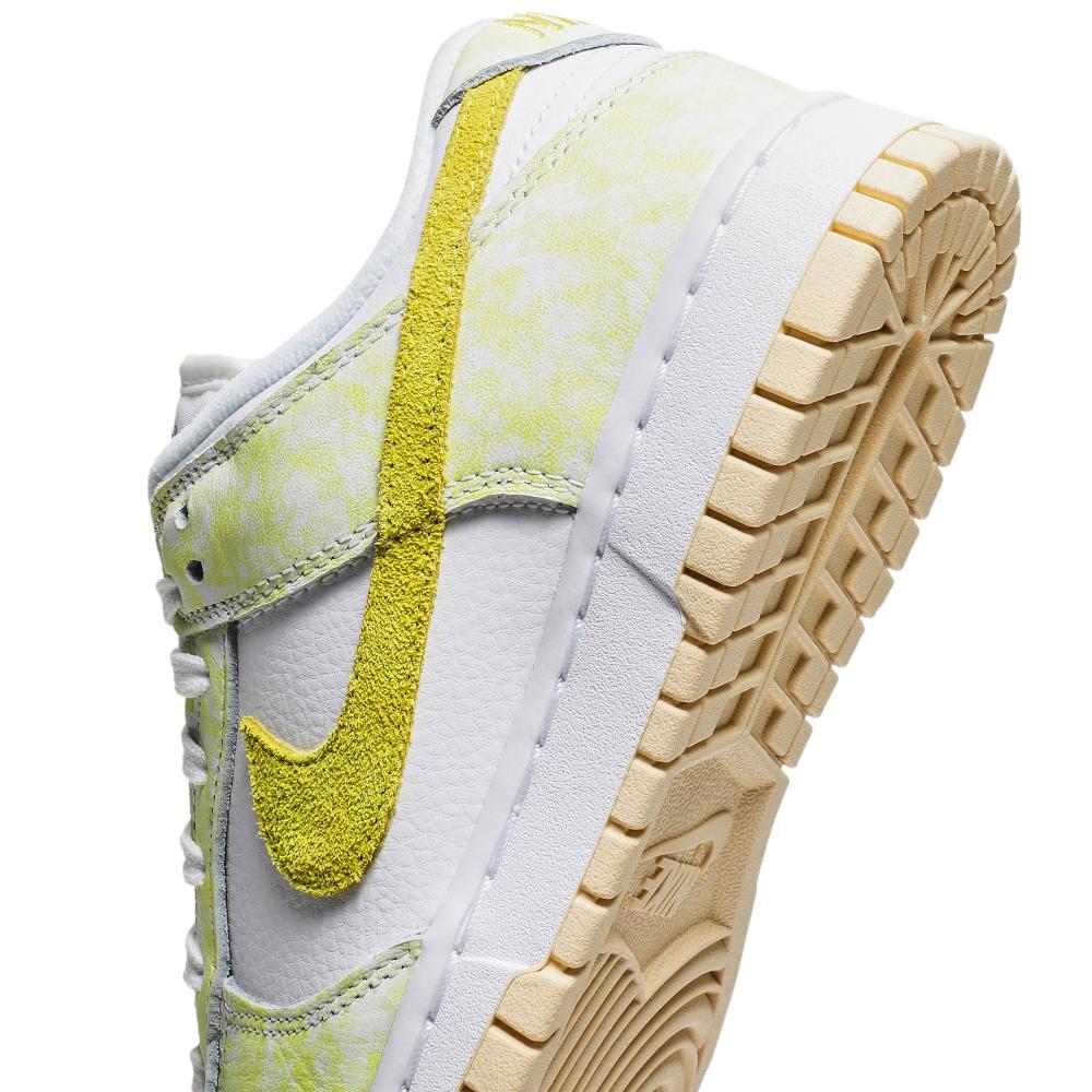 Wmns Dunk Low OG 'Yellow Strike'