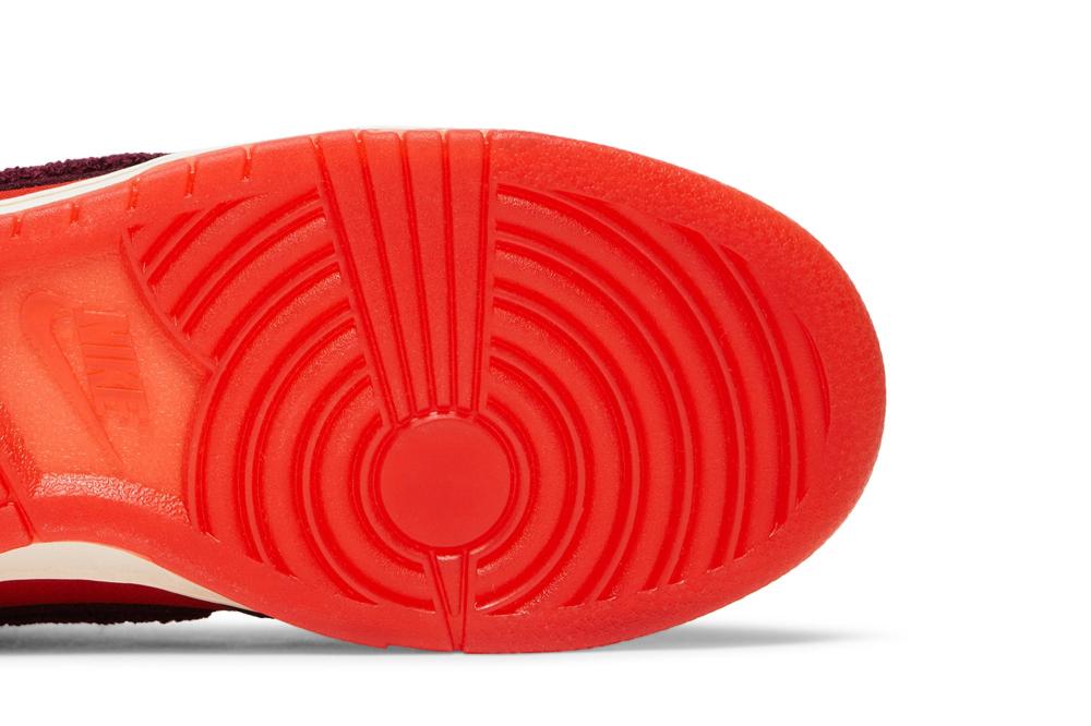 Dunk Low 'Year of the Rabbit - Light Crimson'