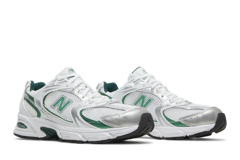 530 'White Nightwatch Green'