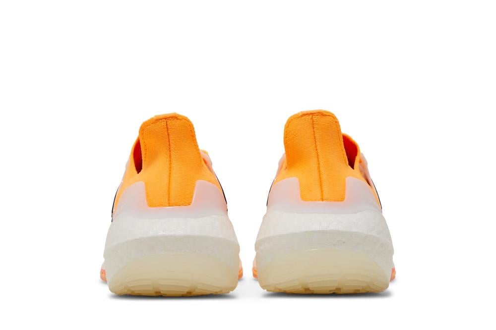UltraBoost 22 'Flash Orange'