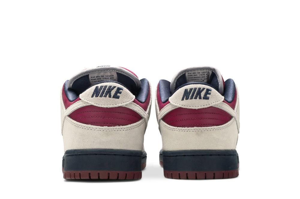 Dunk Low SB 'True Berry'