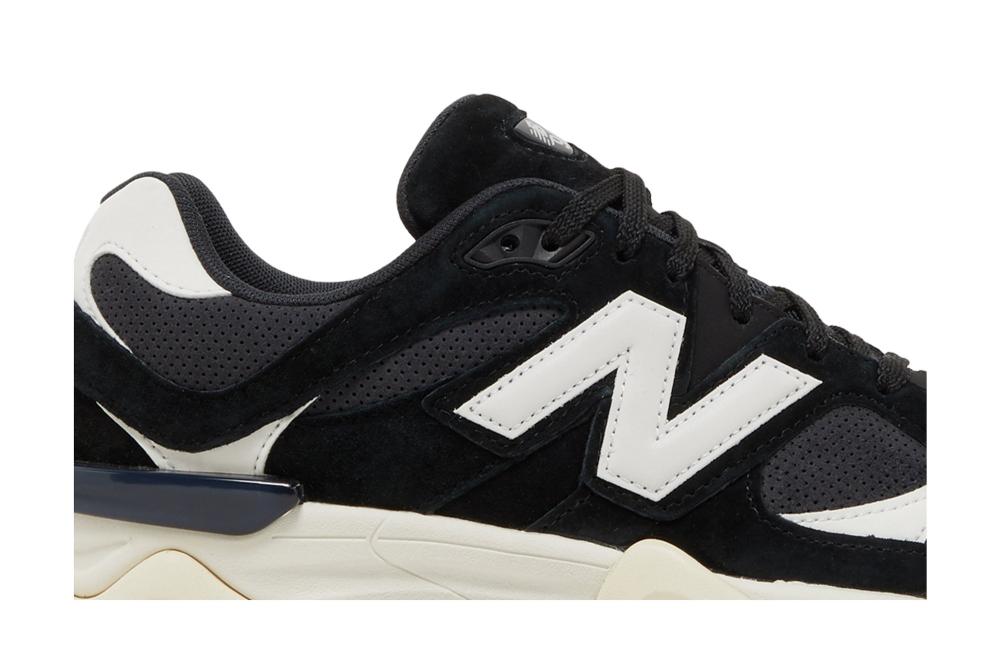 9060 'Black White'