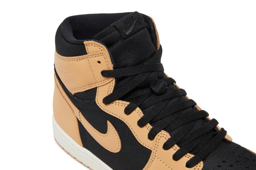 Air Jordan 1 Retro High OG 'Heirloom'