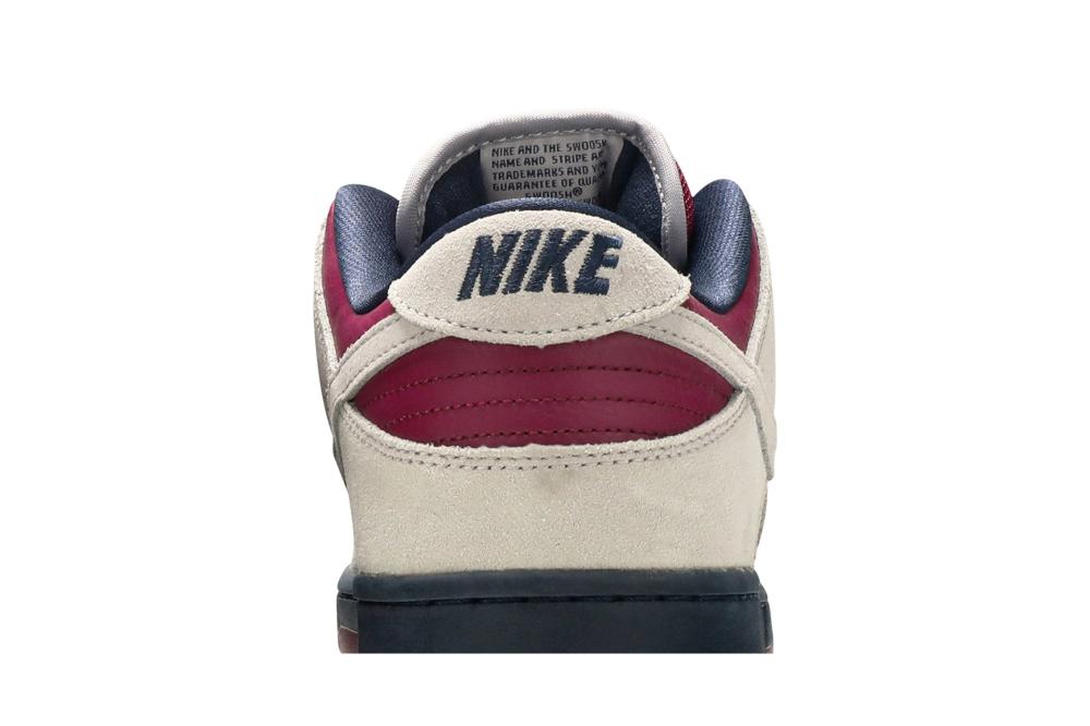 Dunk Low SB 'True Berry'