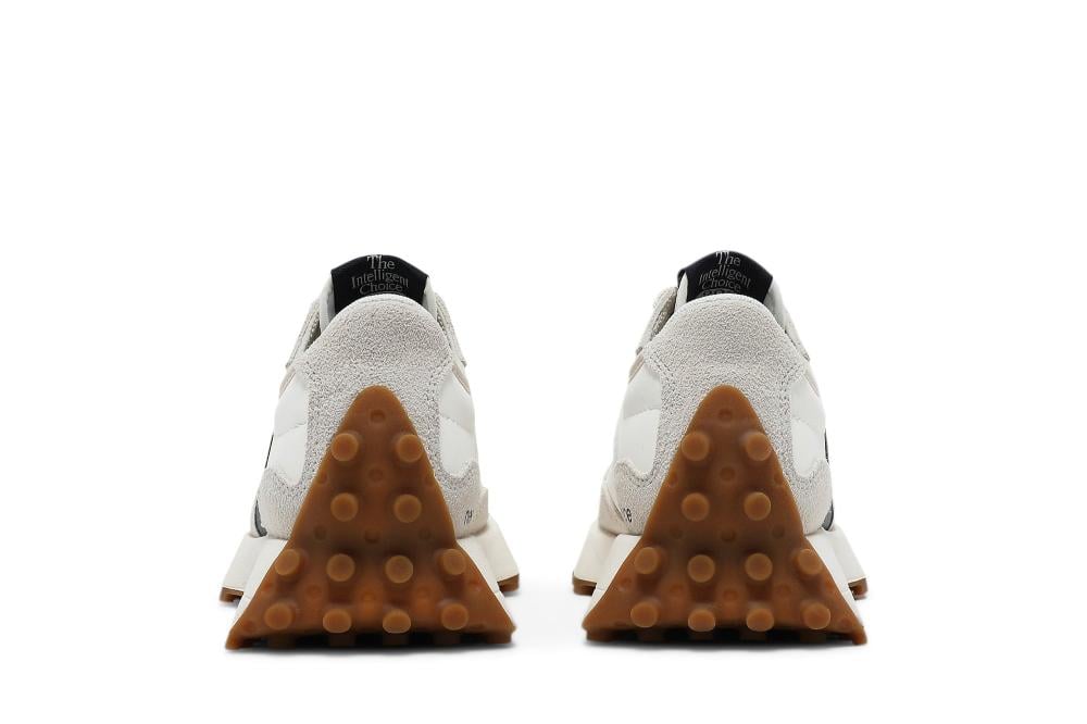 Wmns 327 'Moonbeam Outerspace'