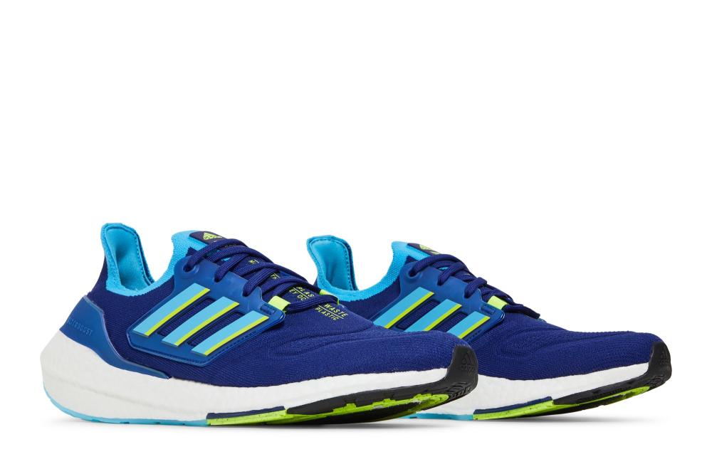 UltraBoost 22 'Legacy Indigo Solar Yellow'