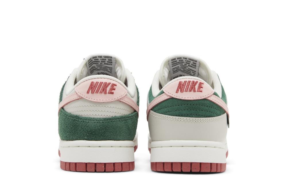 Wmns Dunk Low SE 'All Petals United'