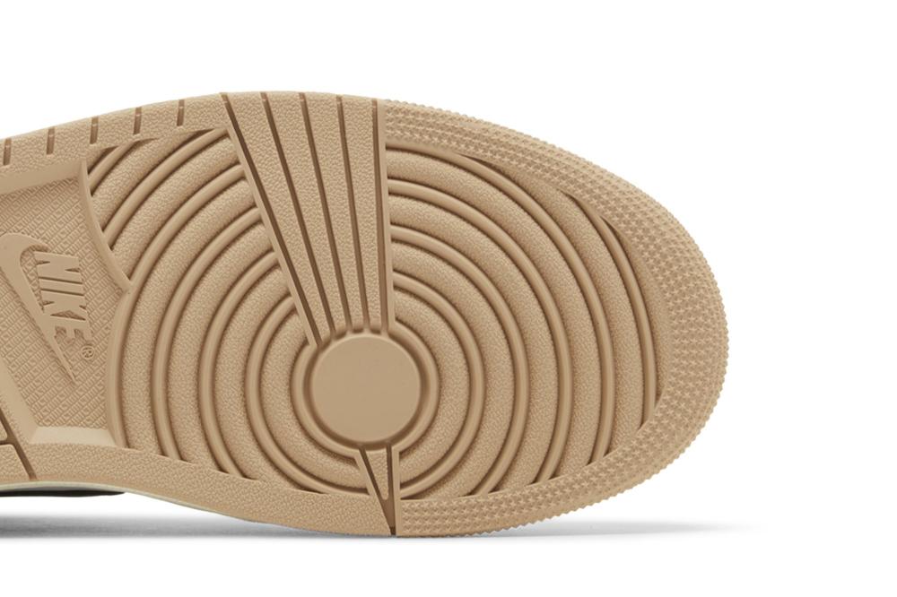 Wmns Air Jordan 1 Retro High OG 'Latte'