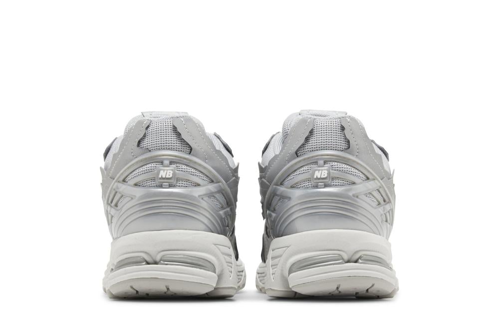 1906D 'Protection Pack - Silver Metallic'