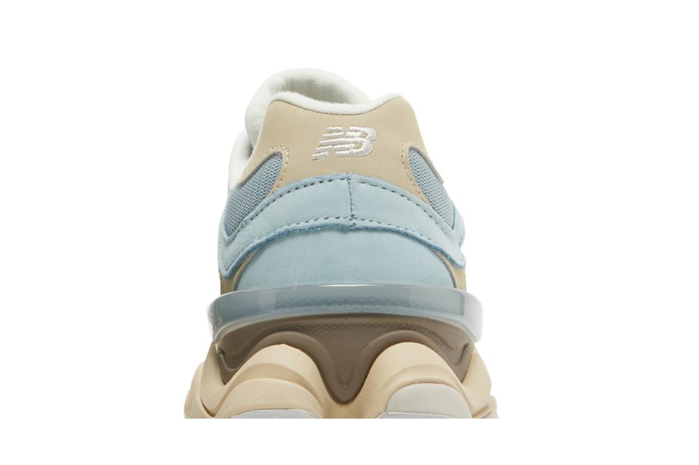 9060 'Blue Haze'