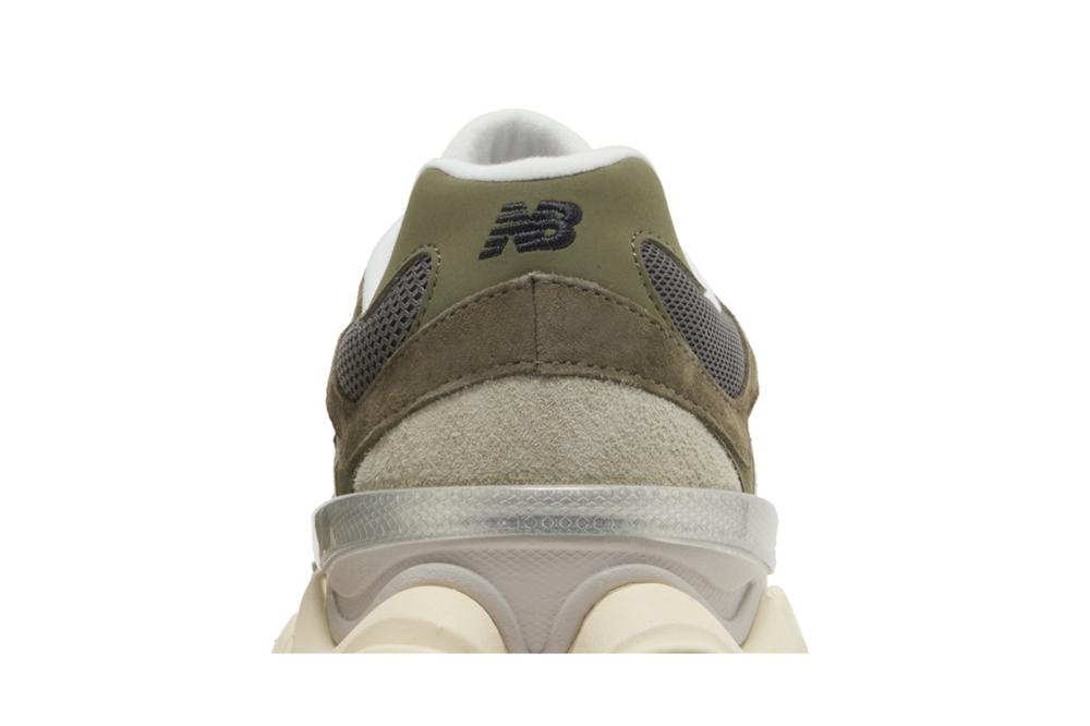9060 'Green Grey'