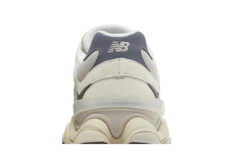 9060 'Moonrock Linen'