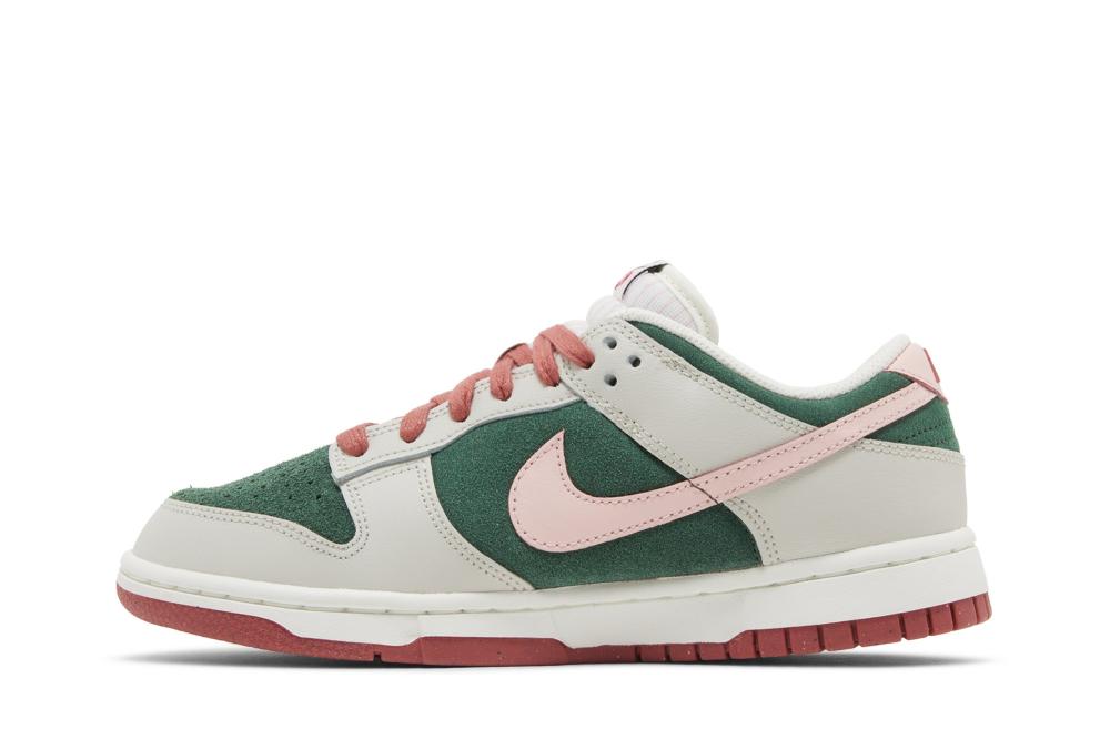 Wmns Dunk Low SE 'All Petals United'