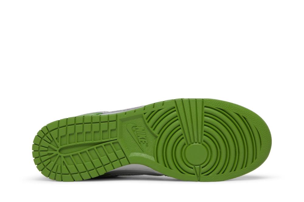 Dunk Low 'Safari Swoosh - Chlorophyll'