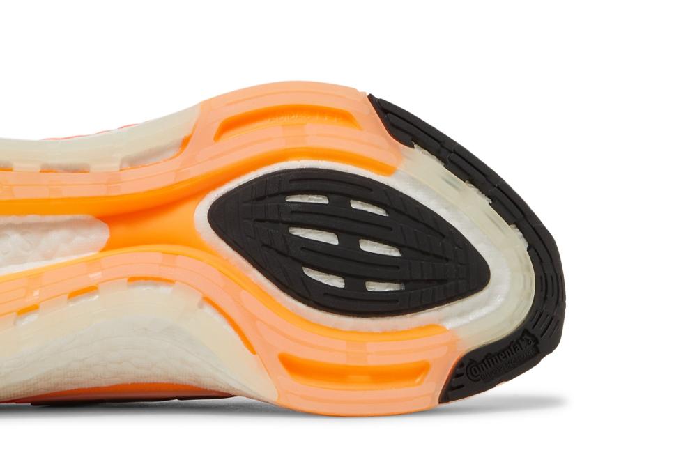 UltraBoost 22 'Flash Orange'