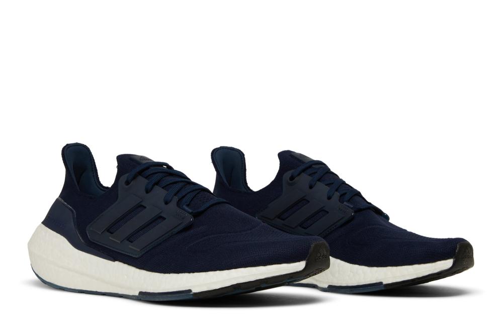 UltraBoost 22 'Collegiate Navy'