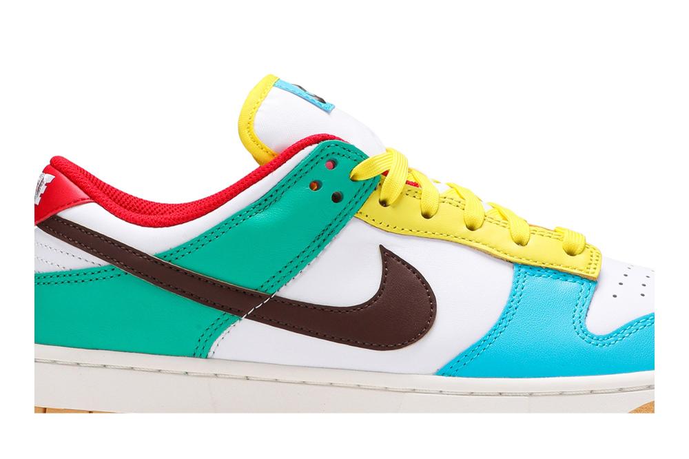 Dunk Low SE 'Free.99 - White'