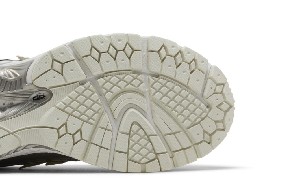 1906R 'Silver'
