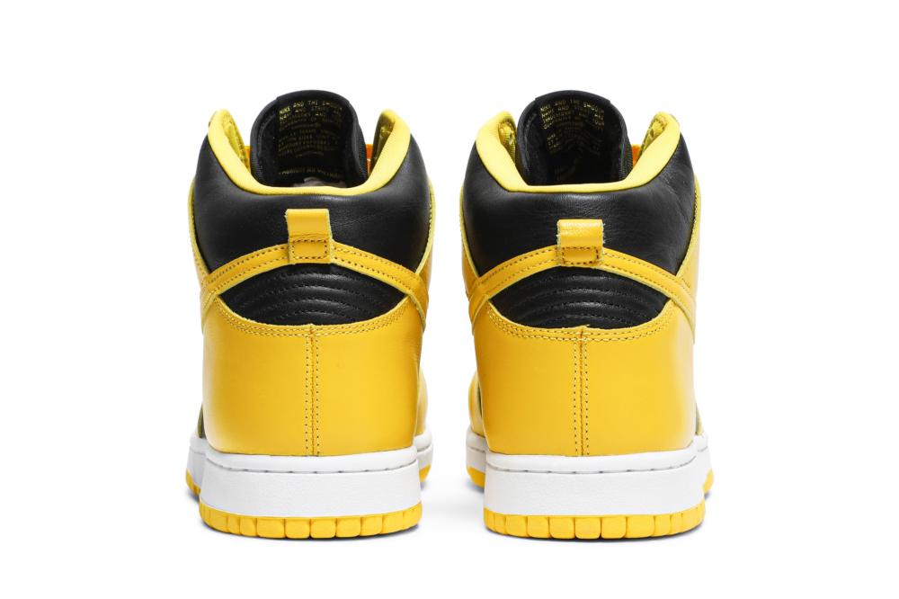 Dunk High SP 'Iowa' 2020