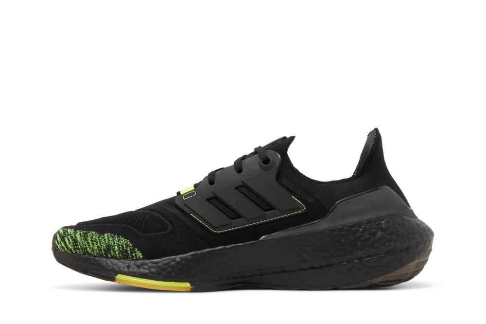 UltraBoost 22 'Black Solar Yellow'