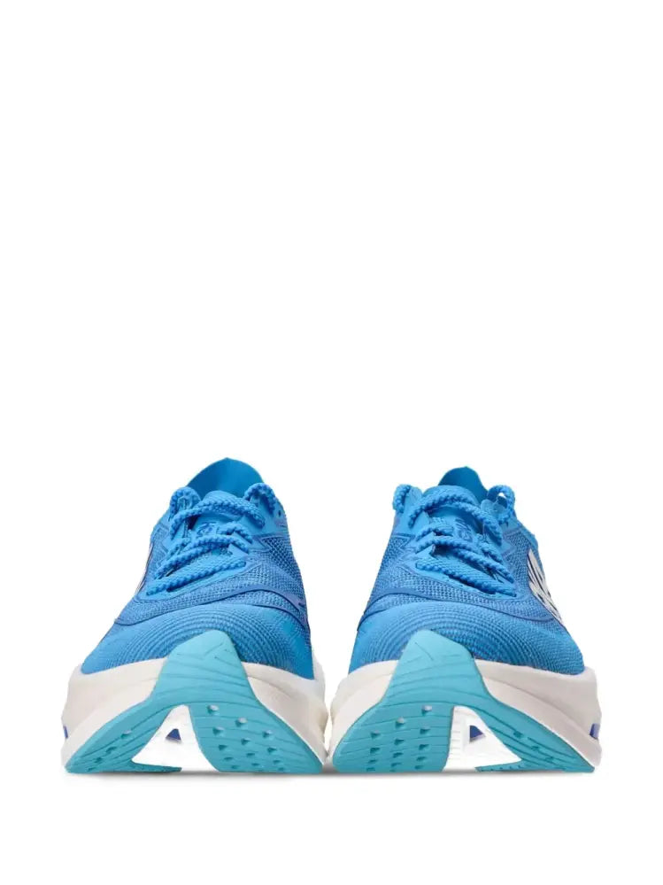 Mach X 2
