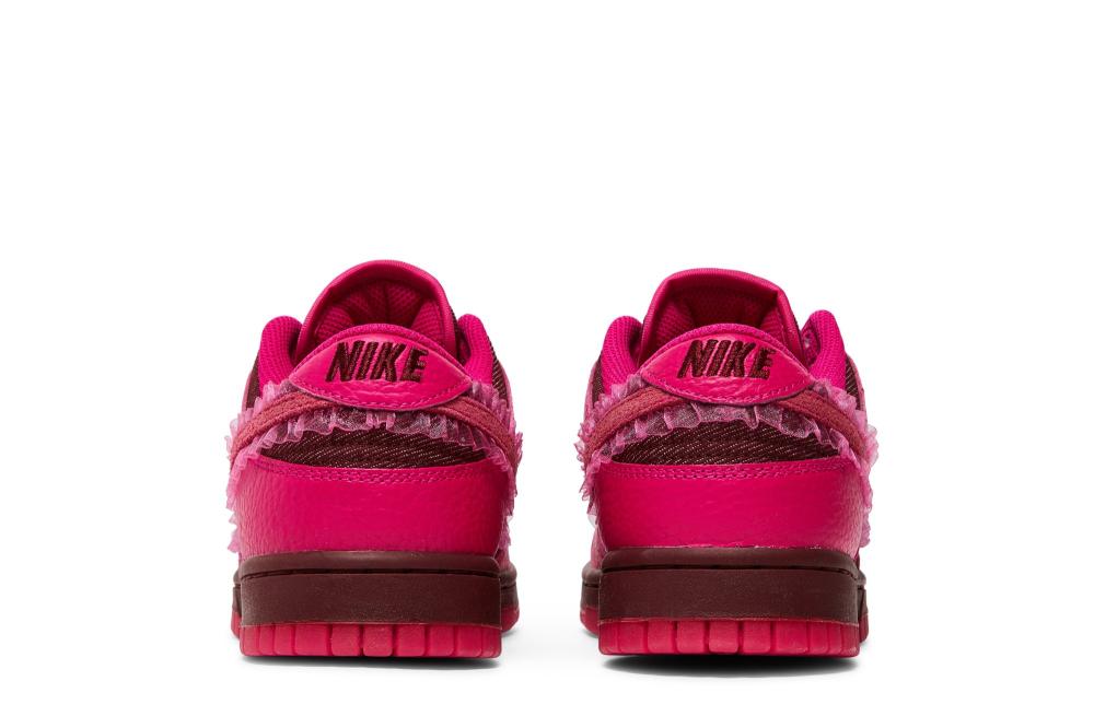 Wmns Dunk Low 'Valentine's Day'