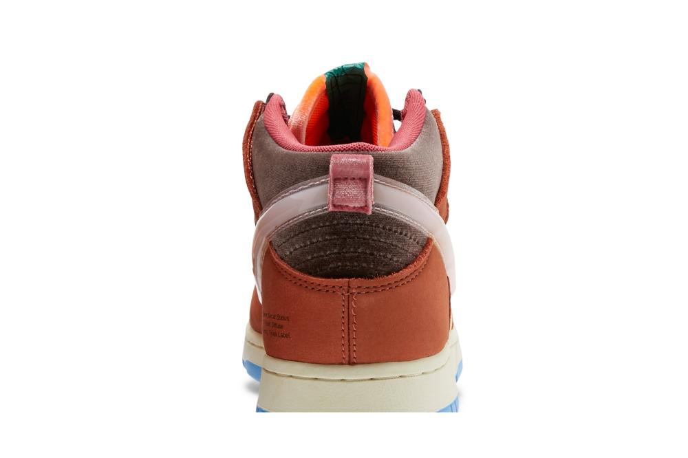 Social Status x Dunk Mid 'Chocolate Milk'