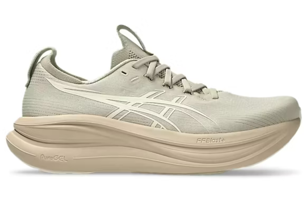 Gel-Nimbus 28 Feather Grey Cream